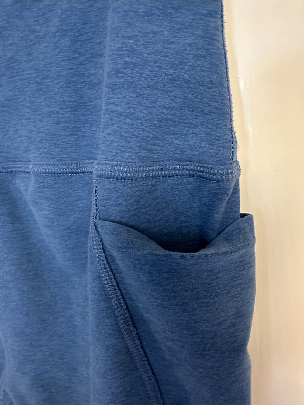 Beyond Yoga Heathered Blue Capri Leggings with Yellow Logo - Picture 3 of 8